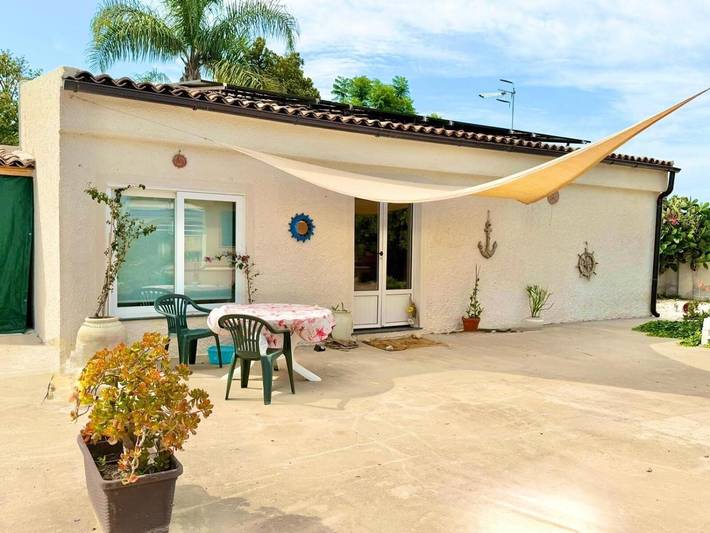 Ferienhaus für 2 Personen, mit Balkon und Garten