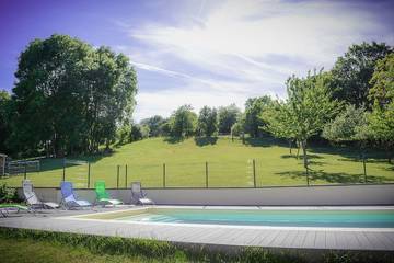 Location de vacances pour 5 personnes, avec sauna et jacuzzi ainsi que jardin et piscine, animaux acceptés dans Toul