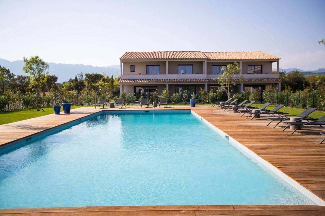 Appart’hôtel pour 2 personnes avec piscine in San Ciprianu, Lecci