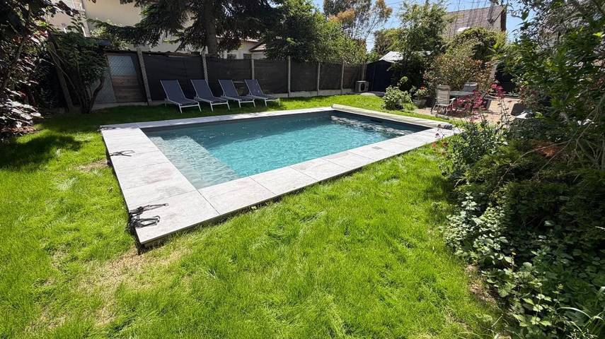 Villa pour 4 personnes, avec vue ainsi que jardin et piscine - 1