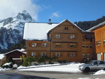 Ferienwohnung für 10 Personen in Schröcken, Arlberg, Bild 1