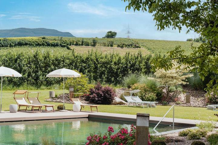 Hotel für 2 Personen, mit Balkon und Terrasse sowie Garten und Pool