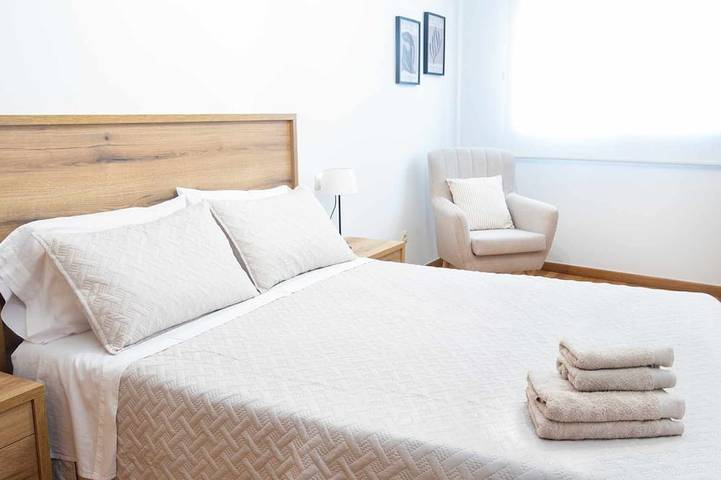 Ganze Wohnung, Ag Mar do Barbanza I, Strand 150 m für 6 Gäste in Praia de Escarabote (Boiro), Boiro