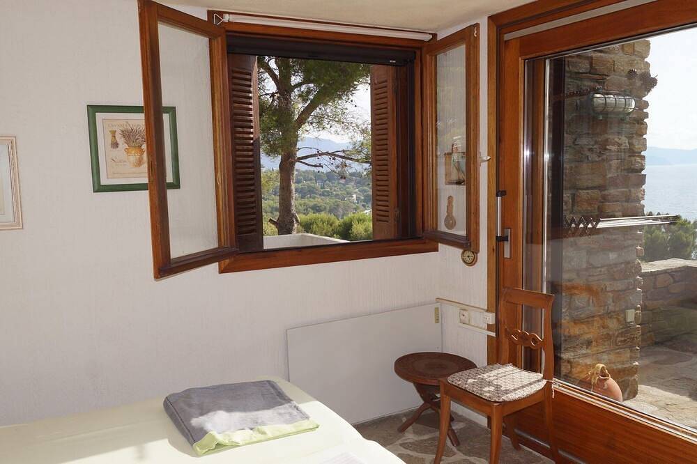 Ferienhaus mit Meersicht in Cap Bénat, Bormes-les-Mimosas
