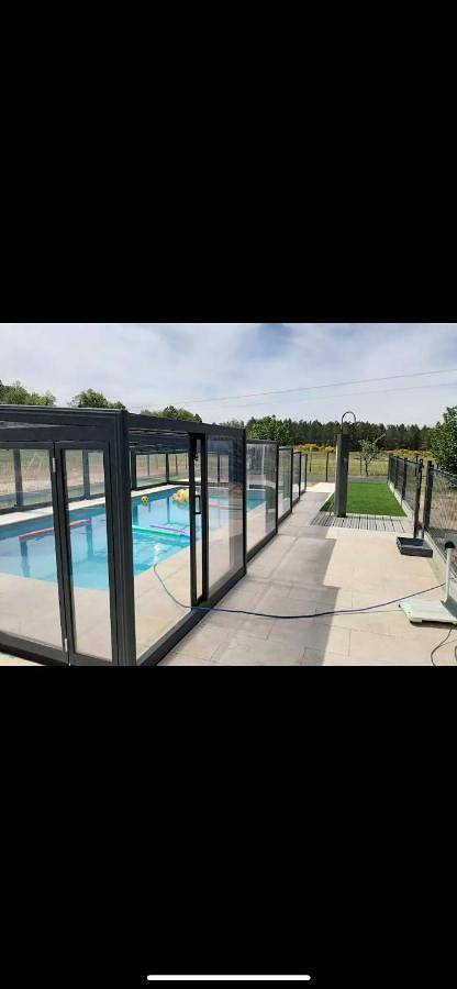 Gîte pour 3 personnes, avec Terrasse ainsi que Jardin et Piscine à Saint-Nicolas-de-Bourgueil - 2