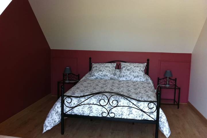 Gîte pour 6 personnes, avec jardin et terrasse à Saint-Romain-sur-Cher - 2