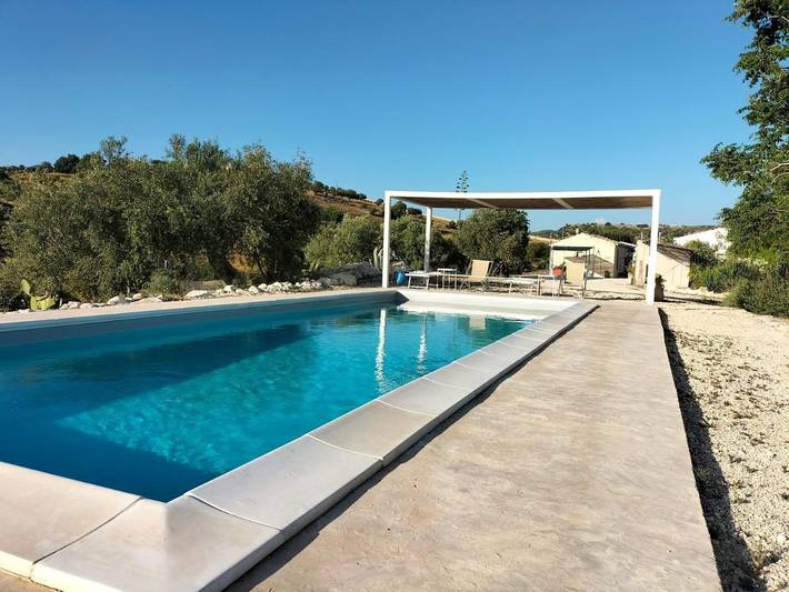 Chambre d’hôte pour 2 personnes, avec Terrasse et Jardin ainsi que Piscine et Vue à Chiaramonte Gulfi