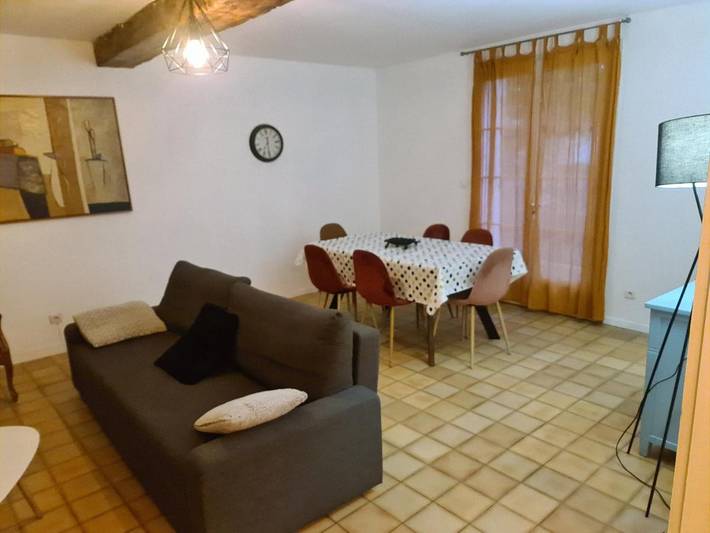 Gîte pour 4 personnes, avec jardin, animaux acceptés à Petit-Palais-et-Cornemps