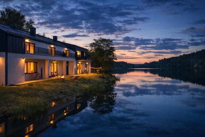 Ferienwohnung für 26 Personen, mit Garten und Seeblick - 1