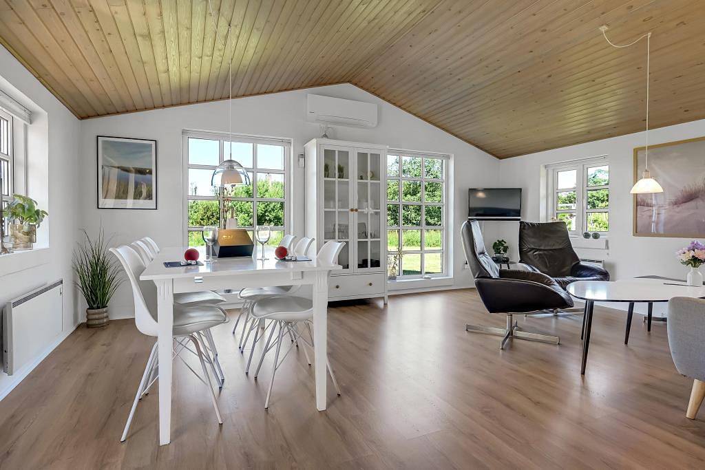 Geschützt liegendes, modern eingerichtetes Ferienhaus nahe der dänischen Nordsee in Tim, Ulfborg