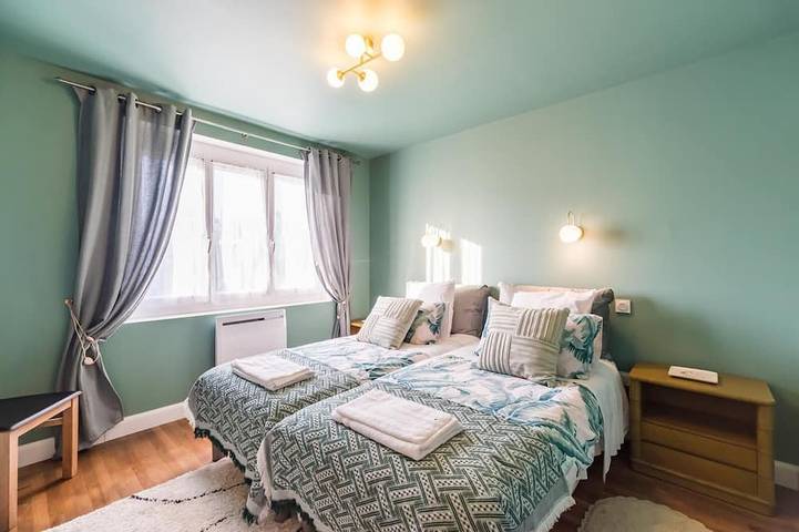 Location de vacances pour 8 personnes, avec jardin et balcon à Bégard - 2