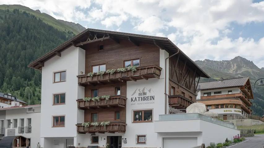 Ferienwohnung für 6 Personen, mit Garten in Galtür
