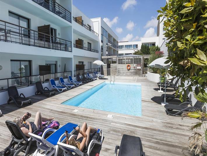 Ferienwohnung für 4 Personen, mit Balkon/Terrasse und Pool in La Rochelle