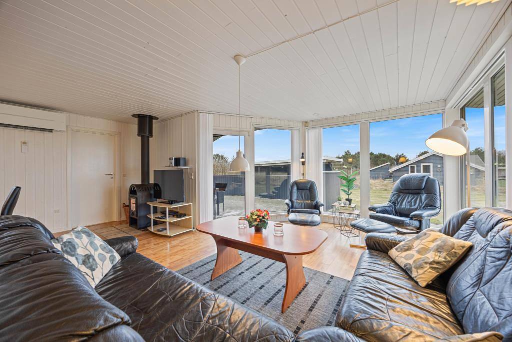 Gemütliches Ferienhaus in Holmsland Klit in Bjerregård, Holmsland Klit