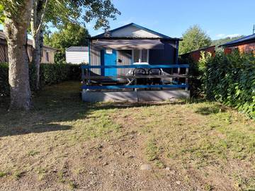 Gîte pour 5 personnes, avec vue ainsi que terrasse et piscine, animaux acceptés à Foix