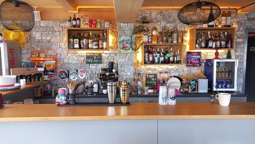 Location de vacances pour 12 personnes, avec jardin à Val-d'Illiez - 2