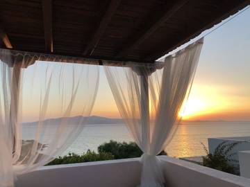 Vacation Rental for 11 Guests in Plaka (Naxos), Cyclades, Picture 1