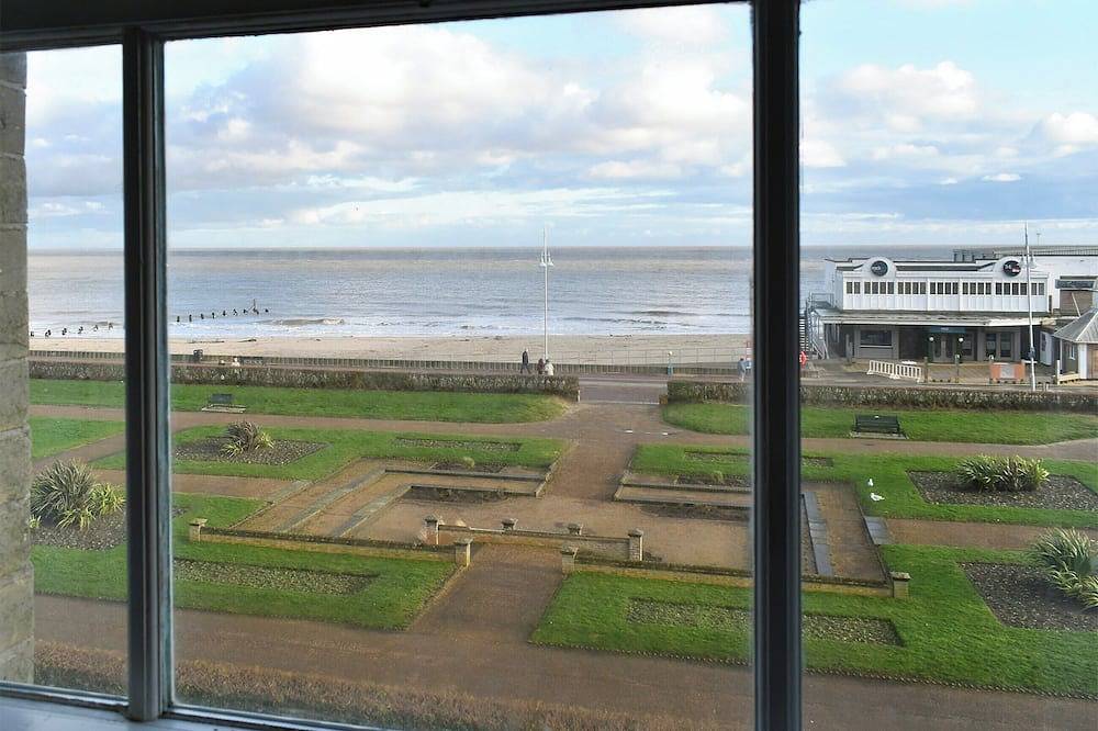 Flat 4 Horizon View in Lowestoft, Sunrise Coast