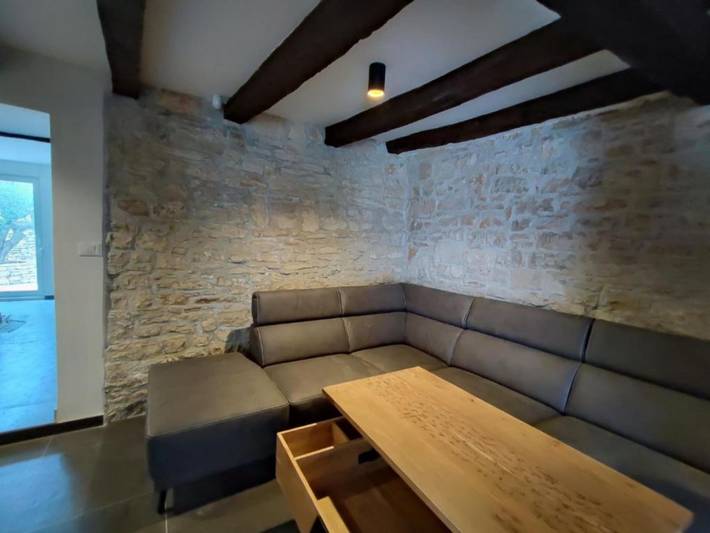 Villa pour 4 personnes, avec balcon et jacuzzi, adapté aux familles à Kanfanar