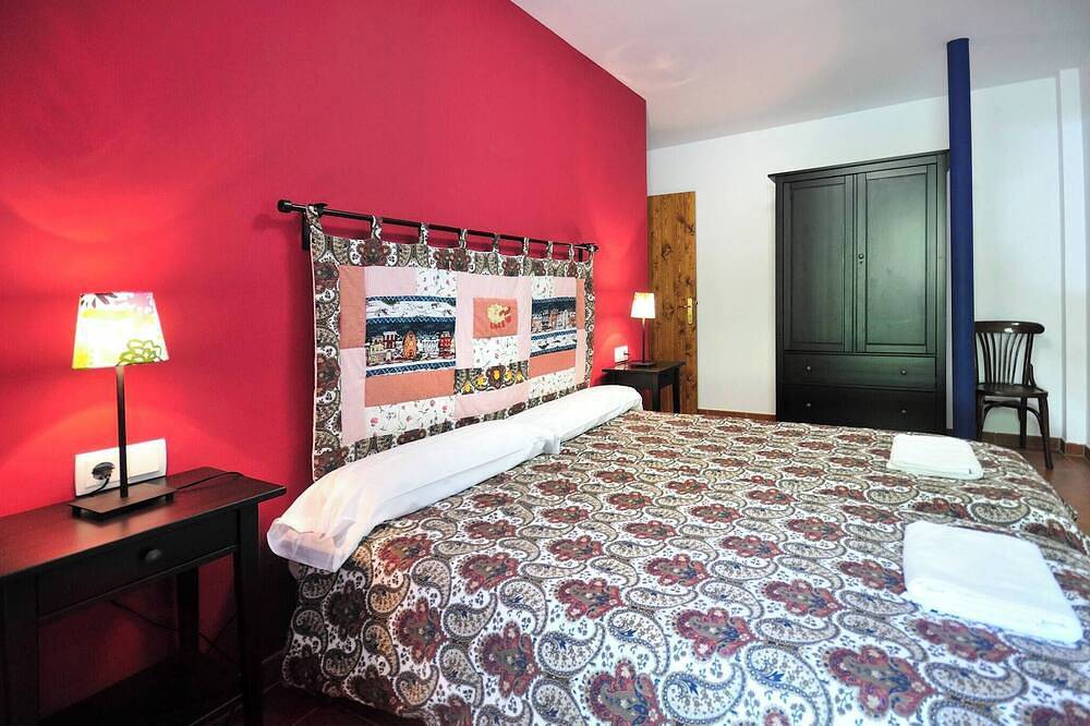 Rural House \"Ca la Padrina de Rocabruna\". in Rocabruna, Camprodon