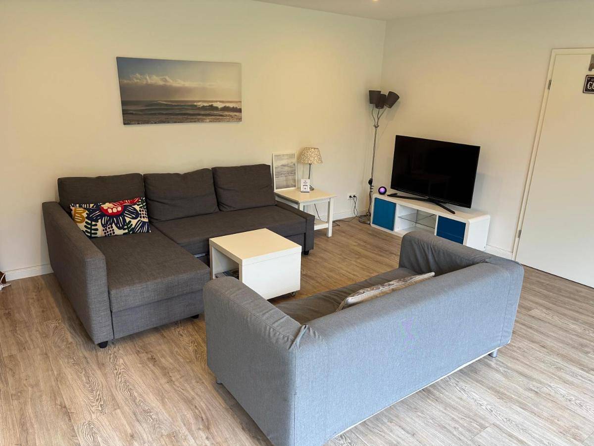 Modernes großes Haus 125qm bei Hamburg - Familien, Gruppen & Business, Wifi 100Mbit Glasfaser, Kamin, Garten 760 qm, zwei Bäder in Quickborn, Kreis Pinneberg