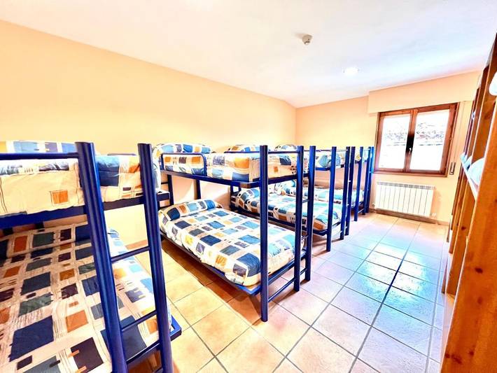 Casa rural para 22 personas, con terraza, Se admiten mascotas en Navarra - 2