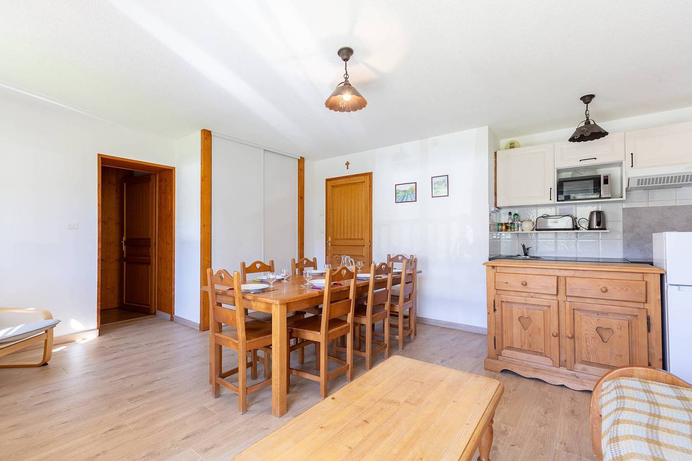 Apartamento vacacional entero, Apartamento de vacaciones para 8 personas con balcón in Germ, Pirineos franceses