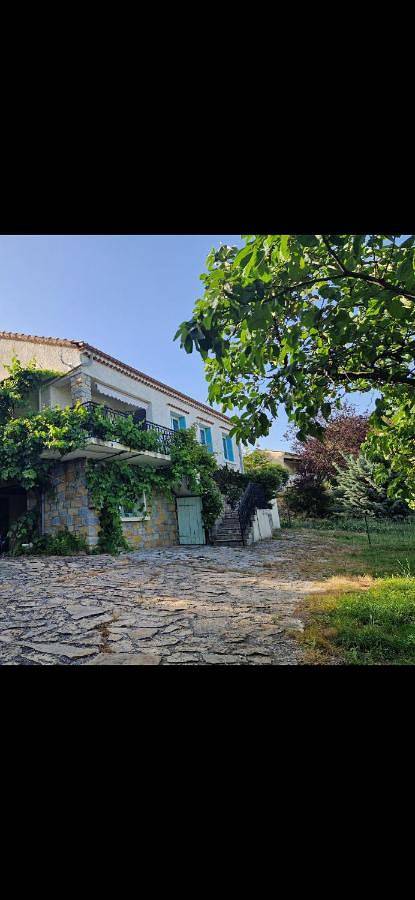 Appartement de vacances pour 4 personnes, avec jardin