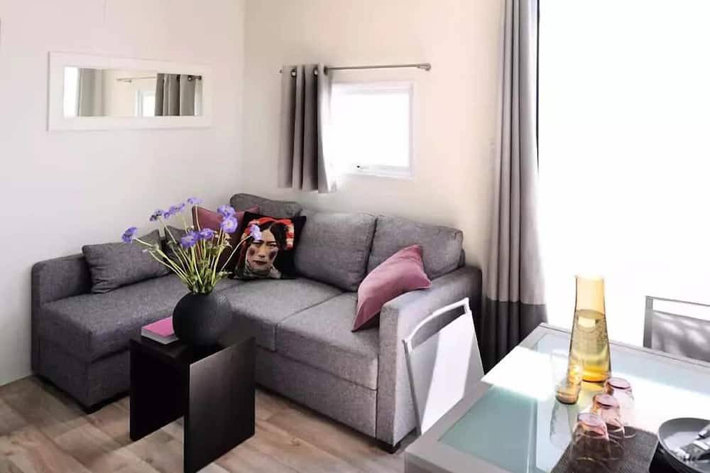 Camping pour 8 Personnes dans Murol, Région de Besse-et-Saint-Anastaise