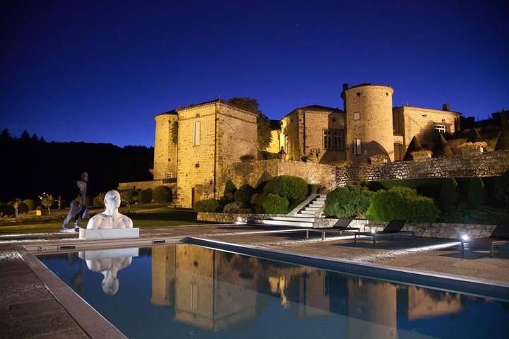 Maison d’hôte pour 2 personnes, avec Terrasse et Jacuzzi ainsi que Jardin et Piscine