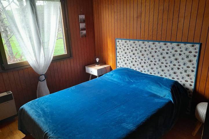 Chalet pour 5 personnes, avec balcon et jardin à Aydat - 4