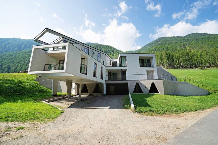Ganze Wohnung, Ferienwohnung 'Haus 191' mit Bergblick, privater Terrasse und Wlan in Unser Frau, Schnals