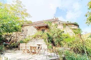 Location de vacances pour 6 personnes, avec jardin à Calvignac