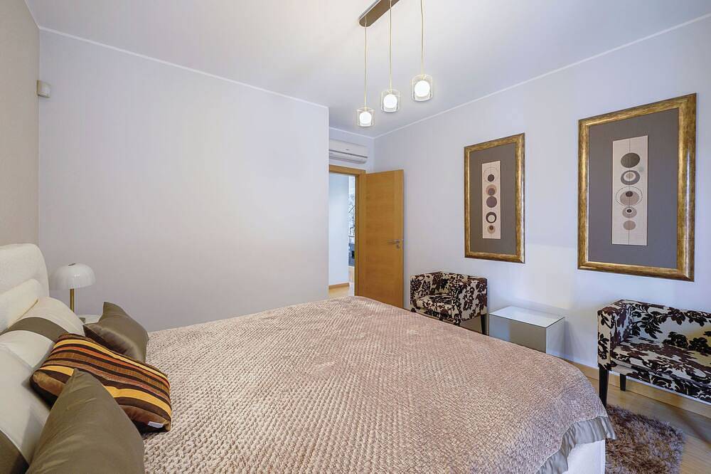 Elyra Cascais · Luxury Villa with Spa, Cinema & Gym in Alcabideche, Costa de Lisboa