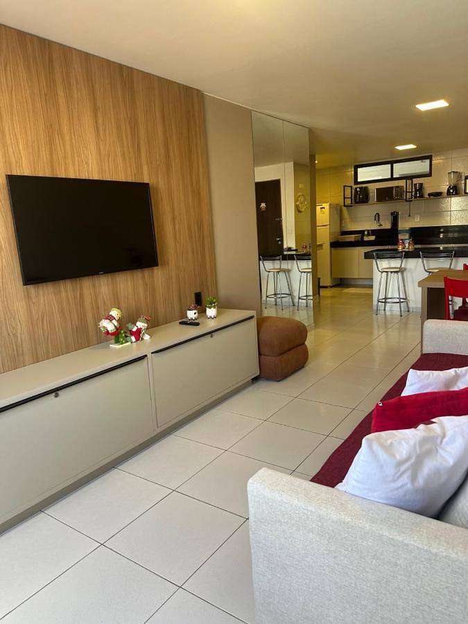 Casas e apartamentos de temporada para 3 pessoas, com vista e piscina e ainda terraço em Brisamar