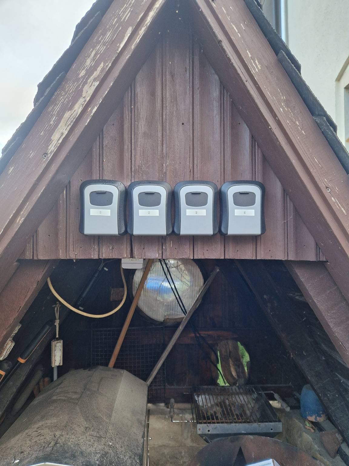 'Klein aber feines Doppelzimmer im' mit gemeinsamer Terrasse, gemeinsamem Garten und Wlan in Blasewitz, Dresden