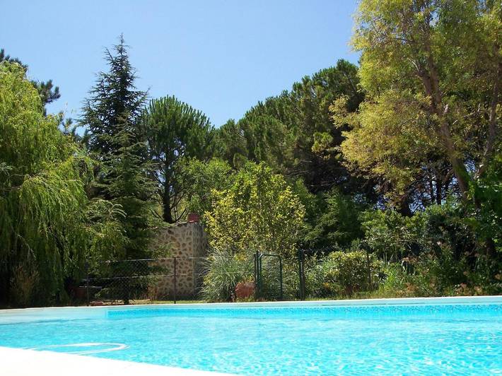 Location de vacances pour 6 personnes, avec jardin ainsi que piscine et vue, adapté aux familles à Mondragon - 2