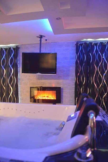 Villa pour 2 personnes, avec jacuzzi ainsi que terrasse et jardin dans les Ardennes - 3