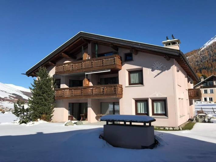 Ferienwohnung für 3 Personen, mit Garten und Terrasse, mit Haustier in La Punt-Chamues-ch