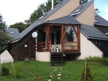 Maison de campagne pour 6 personnes, avec jardin, animaux acceptés dans station de ski du Laguiole - Le Bouyssou