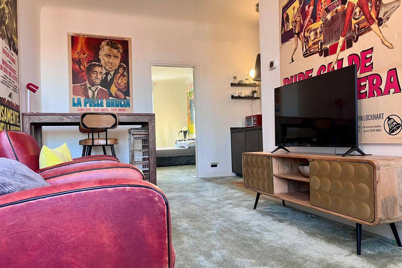 Appartamento intero, The Vintage Movie Apartment Naviglio Grande in Milano, Provincia di Milano