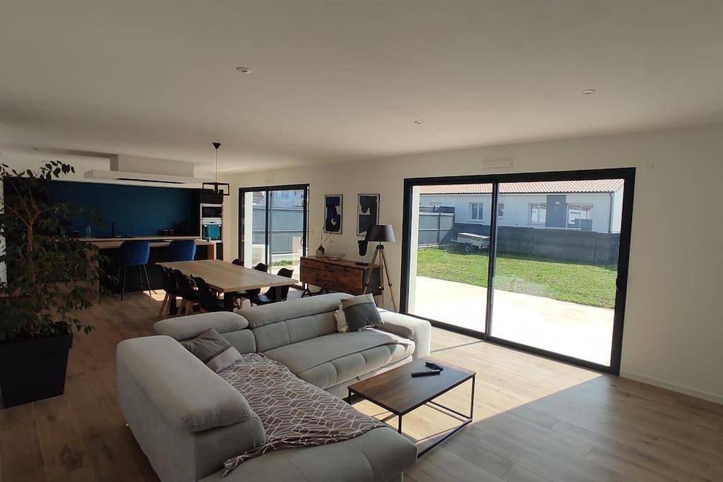 Three-Bedroom Villa in Vezins, Région de Cholet