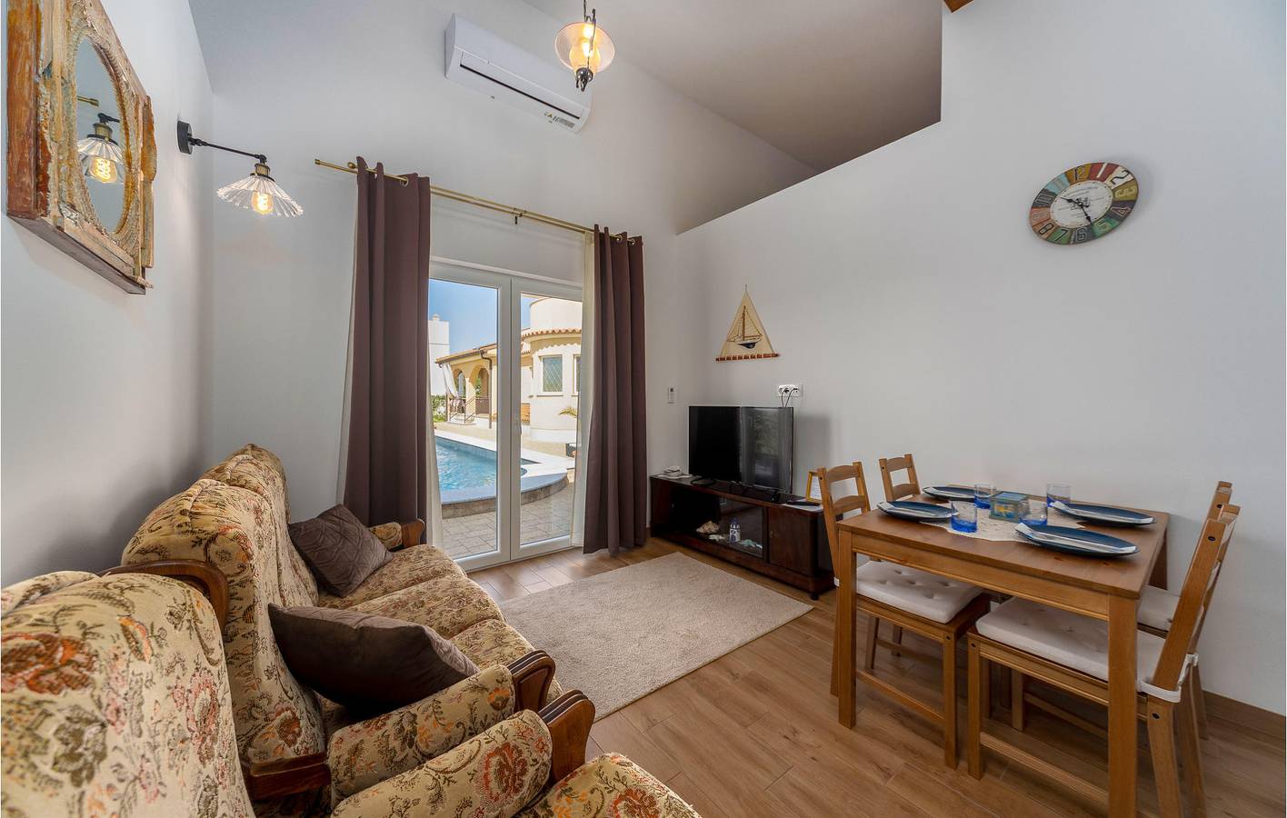 Ganze Ferienwohnung, Gemütliche Unterkunft, 2,5 km vom Strand entfernt: WLAN, Klimaanlage, Terrasse, Parkplatz und Waschmaschine! in Kraljevica, Primorje-Gorski Kotar