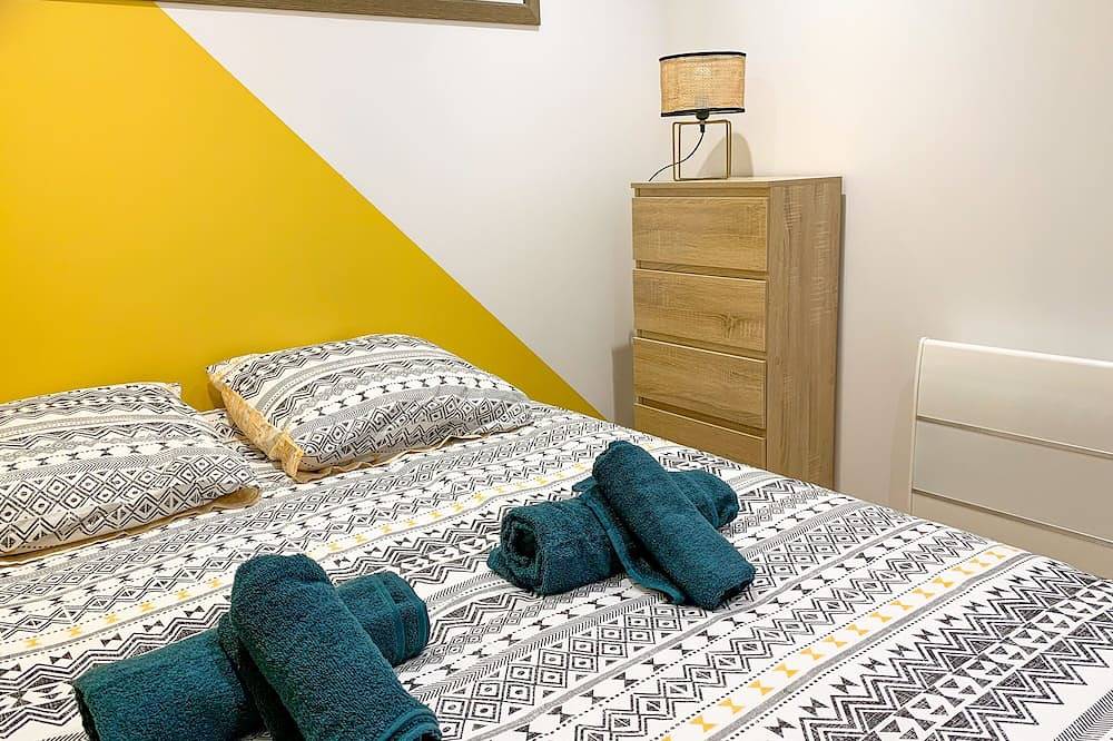 Ganze Wohnung, ★ Cozy nest ★ Historic center in Buxy, Region Chalon-sur-Saône