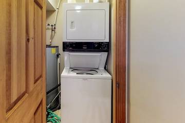 Chalet for 9 Guests in Big White, Kootenay Boundary, Picture 4