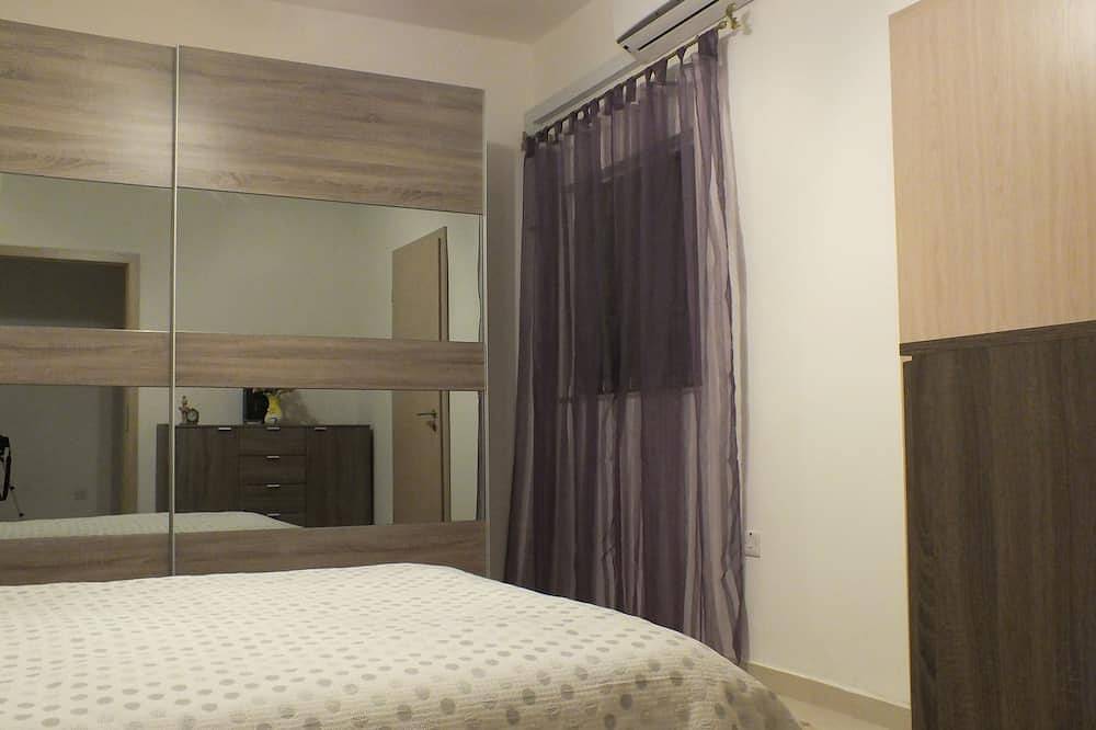 Ganze Wohnung, Moderne sonnige Wohnung mit Balkon in Marsaskala, Insel Malta