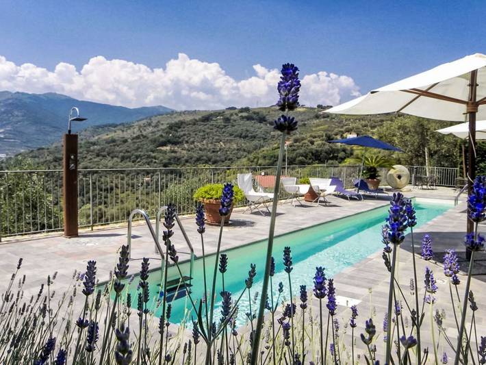Appartamento intero, Piazzetta in Civezza, Riviera di Ponente