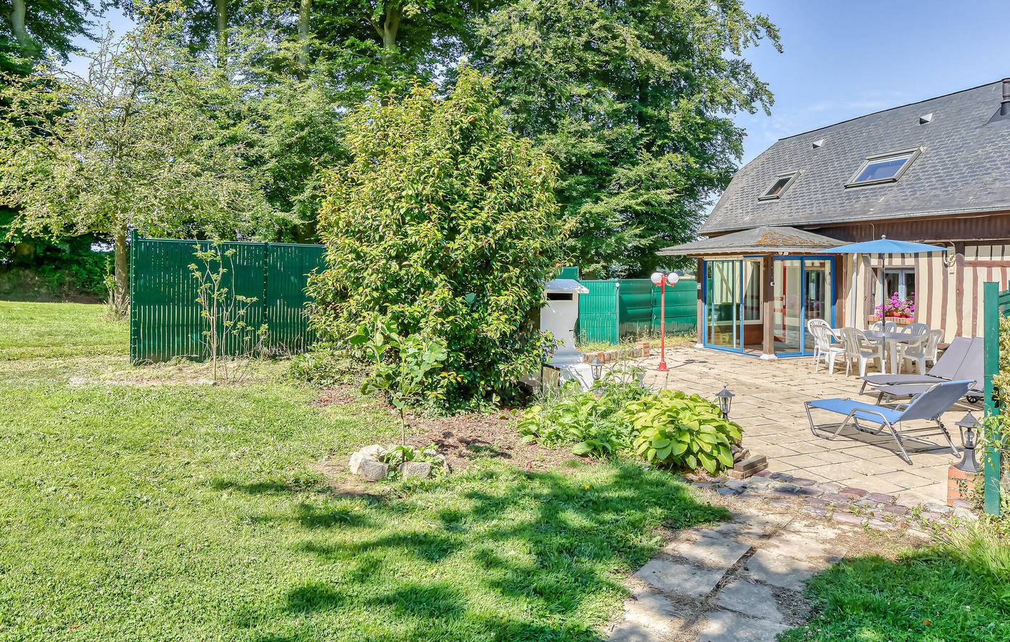 Gezellig appartement met WiFi, TV, parkeerplaats & tuin in de buurt van Angerville-l'Orcher in Saint-Philibert-de-la-Lézarde, Le Havre en omgeving