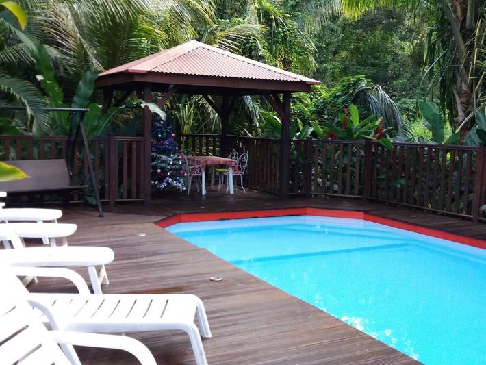 Location de vacances pour 2 personnes, avec piscine ainsi que terrasse et jardin à Pointe-Noire - 2