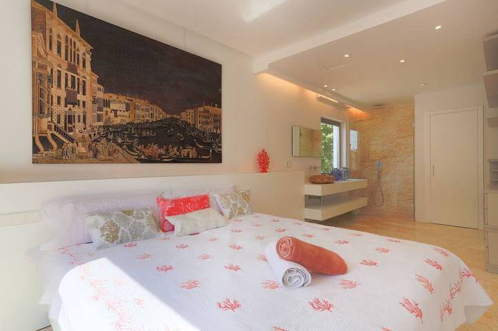 Location de vacances pour 8 personnes, avec jardin et terrasse dans Playa d'en Bossa - 3